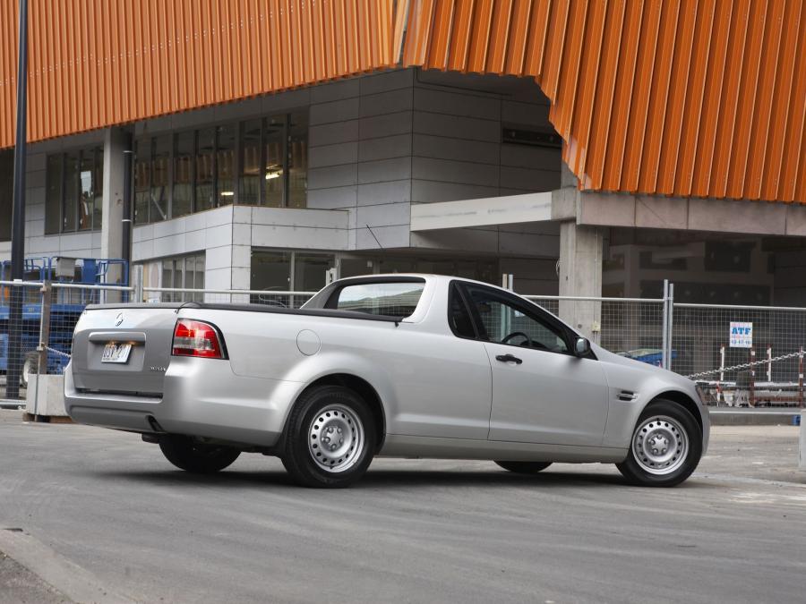  Holden Omega Ute 2007 года  (фото 10 из 14)